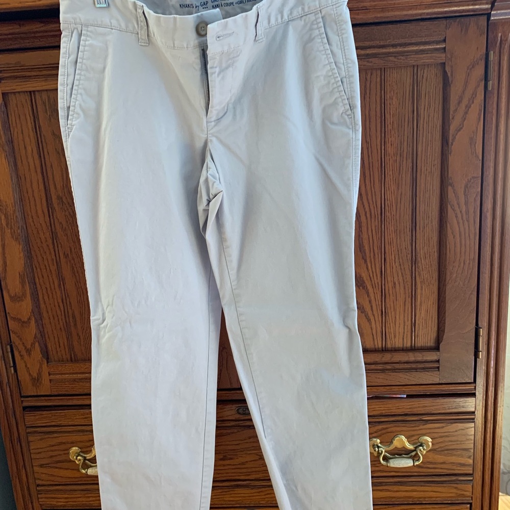 Gap girlfriend khakis in grey